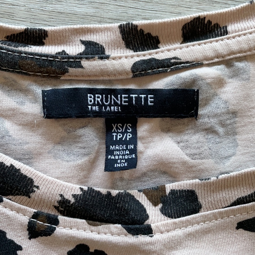 Brunette Leopard Tee - Picture 2 of 3